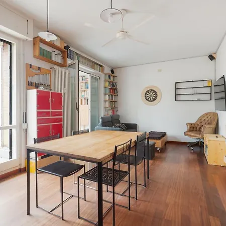 Apartment With Huge Terrace- Calvairate District *